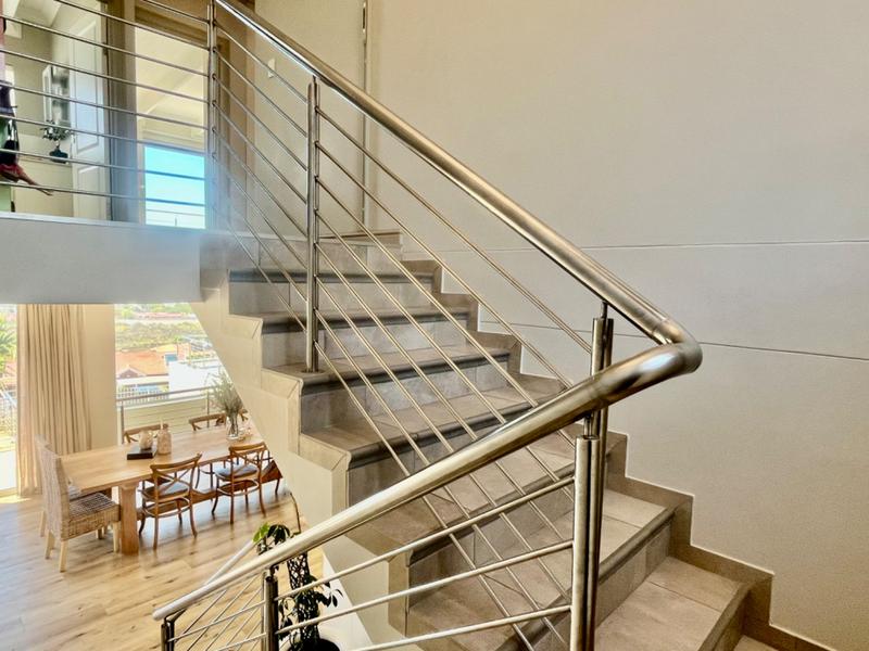 4 Bedroom Property for Sale in Hartenbos Heuwels Western Cape